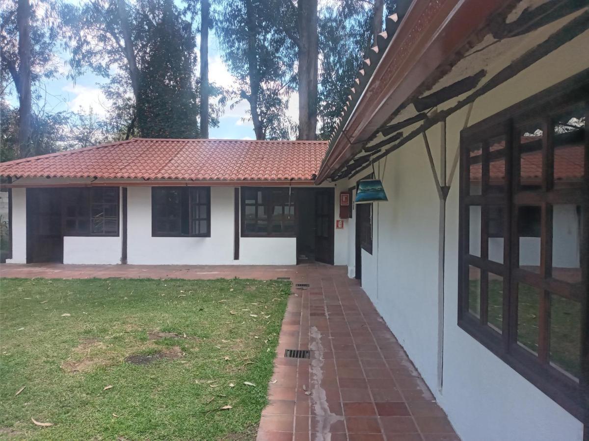 Quinta Los Eucaliptos Hotel Кито Екстериор снимка