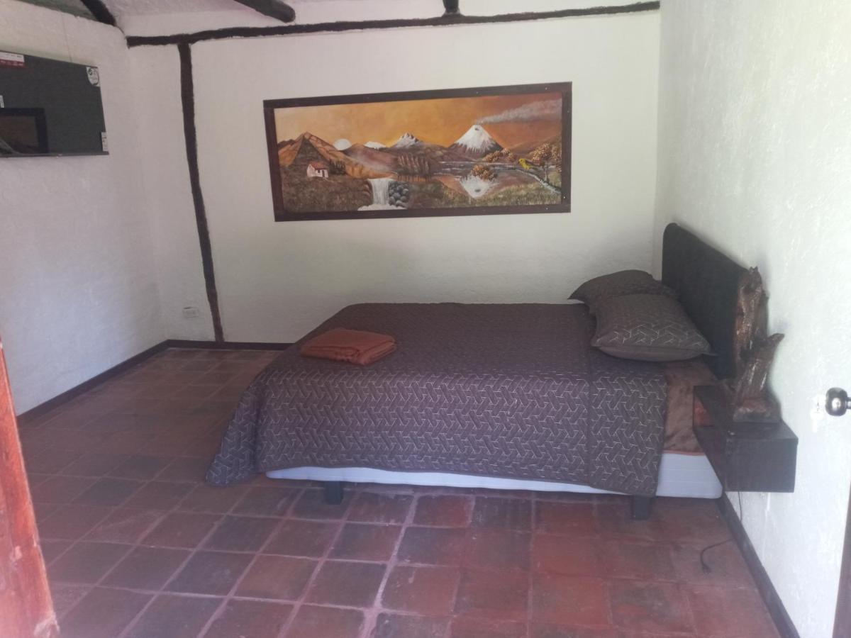 Quinta Los Eucaliptos Hotel Кито Екстериор снимка
