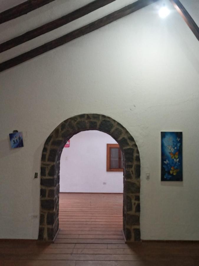 Quinta Los Eucaliptos Hotel Кито Екстериор снимка