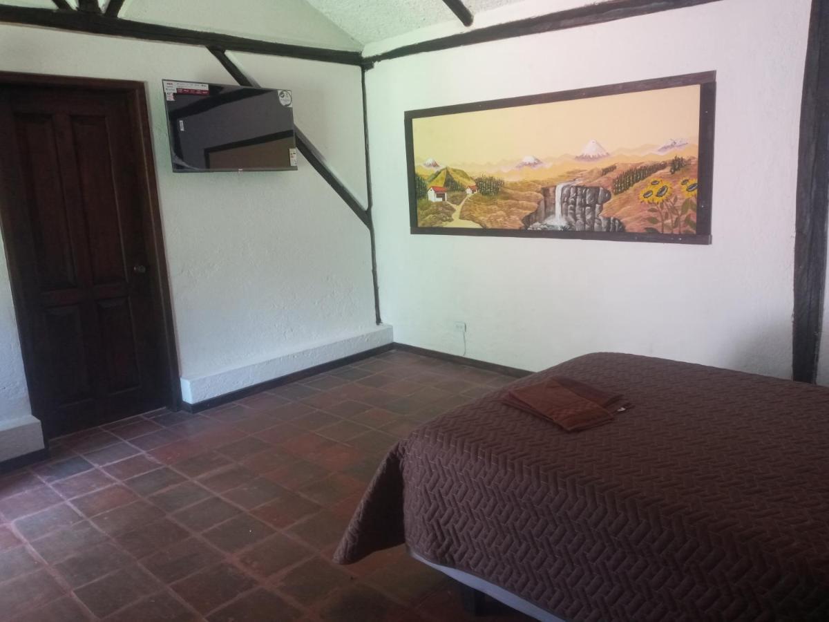 Quinta Los Eucaliptos Hotel Кито Екстериор снимка