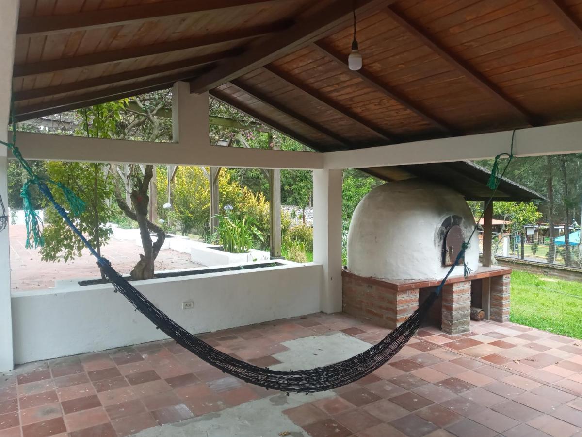 Quinta Los Eucaliptos Hotel Кито Екстериор снимка